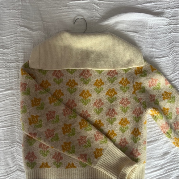 ZARA SWEATER FLORAL PATTERN - Picture 4 of 4